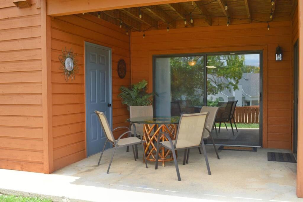 On Pointe Getaway Branson Exterior photo